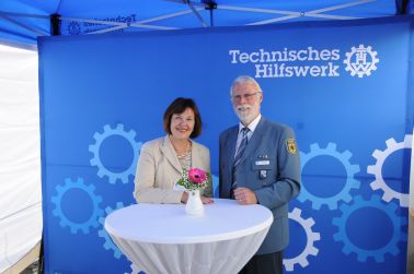 11-09-27 MdB und THW 1