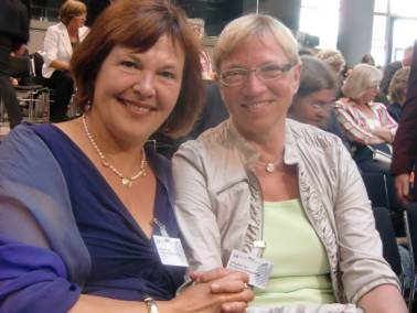 <em>Anke Spoorendonk vom SSW zusammen mit Bettina Hagedorn</em>