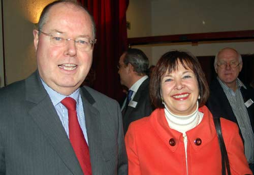 Peer Steinbrück und Bettina Hagedorn in Eutin bei der Sparkasse Holstein